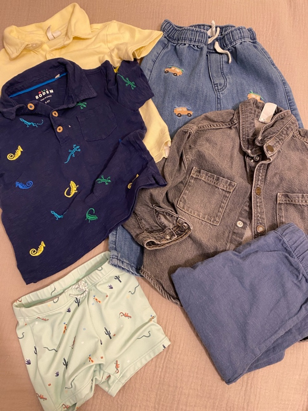 Set Mini Boden, H&M, LINDEX,  Janie and Jack. Mix Baby Boy Pants & Tops . Size 2